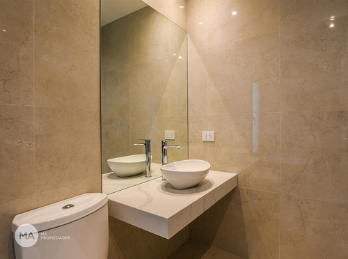 Casa 3 Dormitorios En Venta, Jardín, Piscina - Palos Verdes - Fisherton Rosario