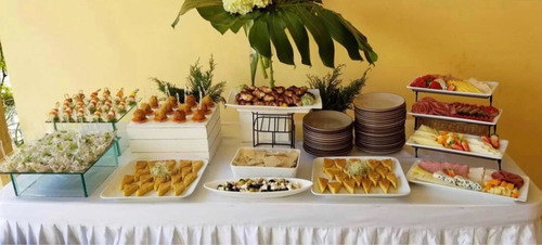 Imagen 3 de 5 de Buffet/ Picaderas/ Desayunos/ Bandejas/ Eventos