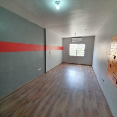 Casa En Venta En Lomas Del Real De Jarachinas Sur