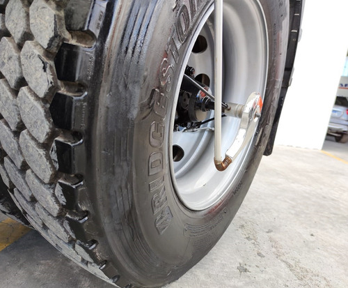 Imagem 13 de 13 de Iveco Stralis 480 6x4 2013