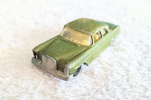 Mercedes- Benz 300 Se, Militar Matchbox Lesney England, G514