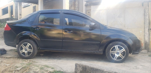 Imagem 1 de 5 de Ford Fiesta Sedan 2008 1.6 First Flex 4p
