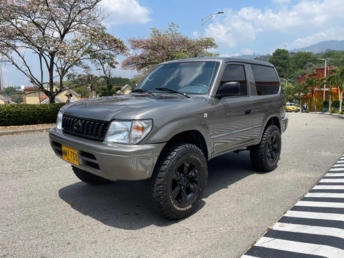 Toyota Prado 2.7 Sumo