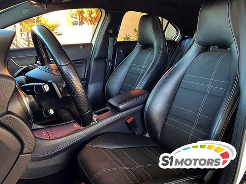 Imagem 10 de 14 de Mercedes Benz A 200 1.6 Turbo Branco 2015
