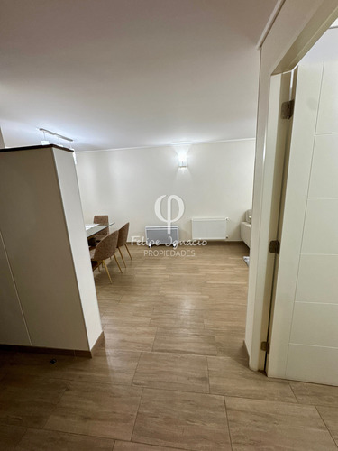 Listo Para Vivir, Depto Amoblado En Condominio Con Piscina