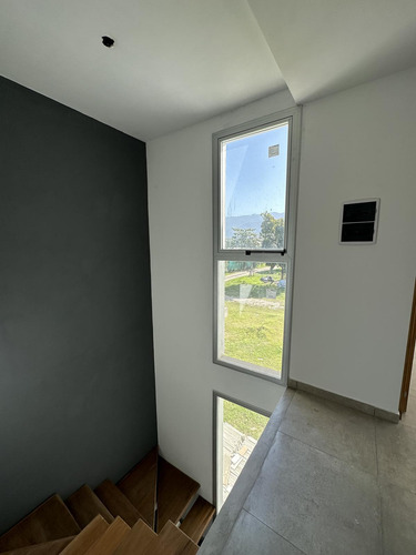 Duplex En Venta. Altura Av. Solano Verá 1075