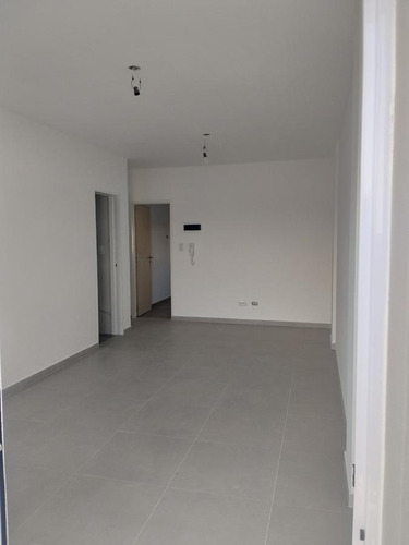 Imagen 6 de 17 de Departamento - S.martin(ctro)