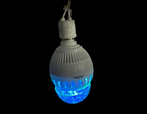 Foco Led Bocina Bluetooh Giratoria 10 W 8602 Adir Color De La Luz Rgb