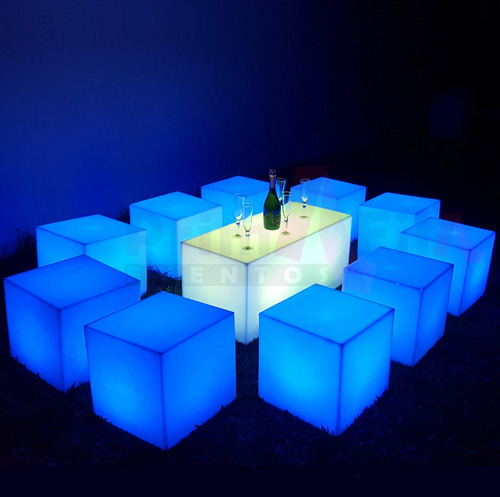 Alquiler De Living, Puff, Mesa, Luminosos, Envíos Sin Cargo*