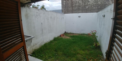 Imagen 11 de 12 de Departamento En Venta De 1 Dormitorio Con Patio En Calle 1 E/79 Y 80 La Plata