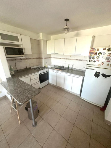 Departamento En Alquiler De 2 Amb. En Flores