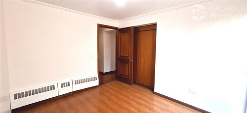 Departamento En Venta De 4 Dorm. En Concepción