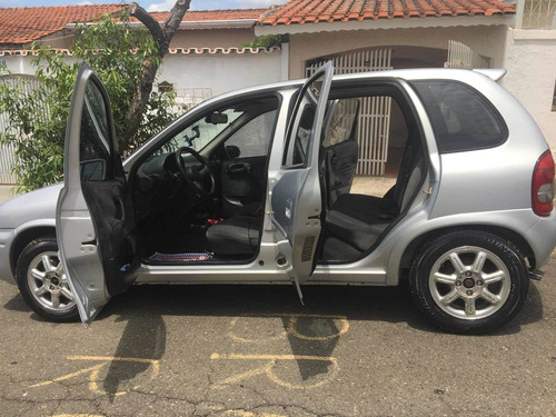 Chevrolet Corsa 1.0 Wind Milenium 5p 2002