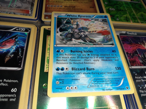 White Kyurem 21/124 Holo De Pokemon Tcg