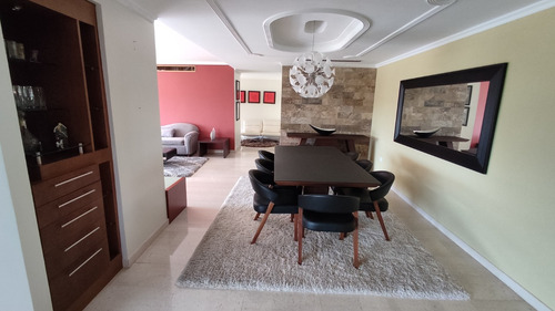 Apartamento En La Ave. El Milagro, Costa Virginia