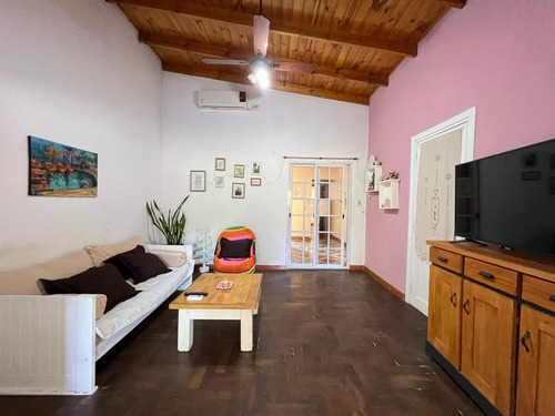 Imagen 15 de 30 de Venta Casa En Lote Propio - Villa Lugano - 4 Dormitorios