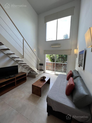 Venta De 2 Ambientes Tipo Duplex En San Telmo