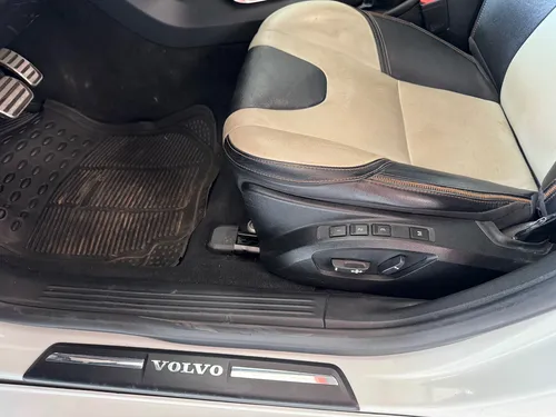 Volvo V40 2.0 Inspirion Awd T5 Cross Country At