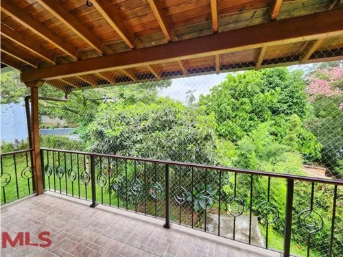 Muy Tranquila Con Muy Buenos Espacios(mls#240552)