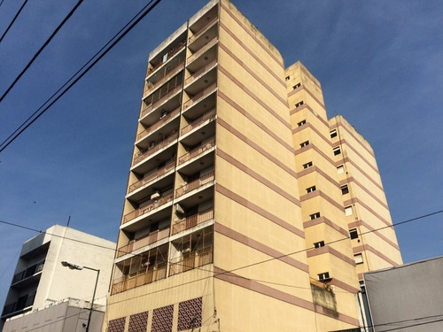 Imagen 2 de 8 de Departamento De 2 Ambientes En Pleno Centro De Monte Grande!