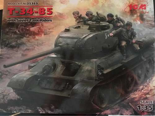 Academy 35369 T34-85 W/soviet Tank Raiders Escala 1/35