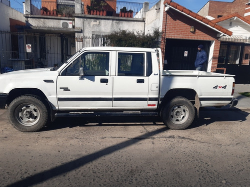 Imagen 5 de 13 de Mitsubishi L200
