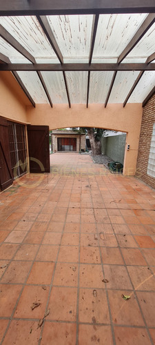 Venta/ Hermosa Casa/ Solymar Sur/ + Apartamento Y Jacuzzi