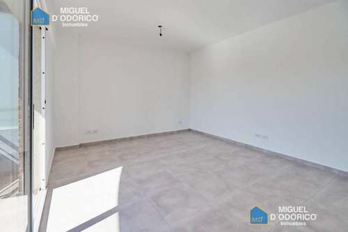 Venta Departamento 3 Ambientes Con Cochera En Parque Avellaneda