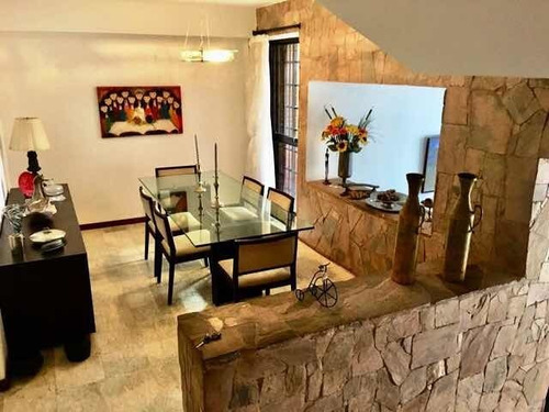 Imagen 2 de 14 de Town House Bosque Encantado