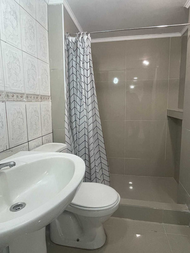 Arriendo Casa Hospital Félix Bulnes. 5 Dorm. (93715)