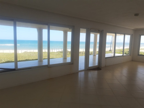 Imagem 22 de 25 de Oportunidade! Casa Com 4 Suítes Frente Mar Em Arembepe - Cv17a03 - 70672175