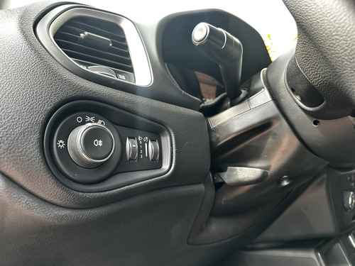 Jeep Renegade 1.8 16V FLEX 4P AUTOMÁTICO