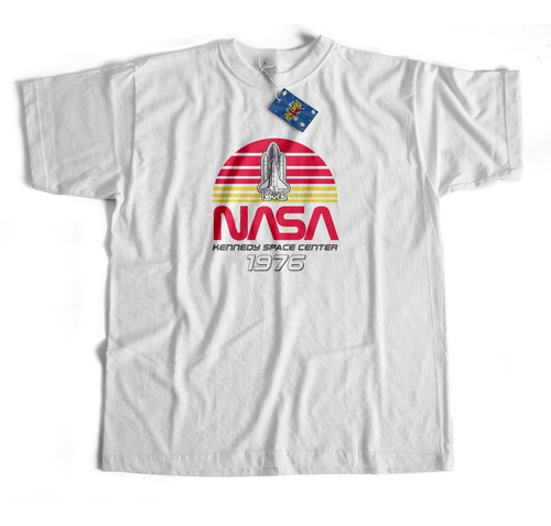 Remera Con El Logo De La Nasa Kennedy Space Center 1976