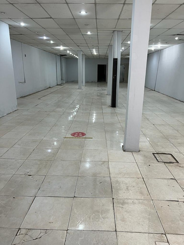 Imagen 2 de 6 de Galpon Excelente Ubicación Entre Av Cordoba Y Av Estado De Israel