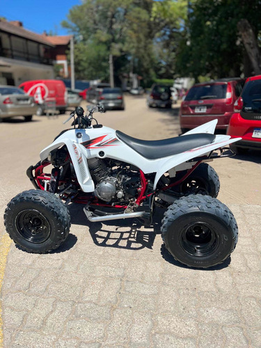 Imagen 2 de 8 de Yamaha Raptor