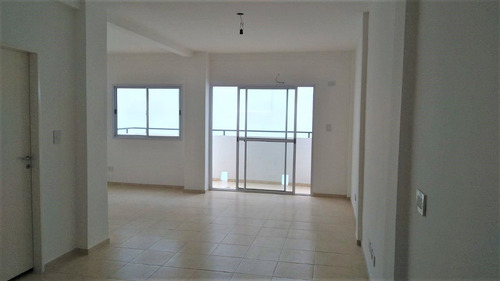Ideal Ambiente Y Medio (podes Hacer 2 Ambientes ) Facilidades Podes Dar Tu Departamento O Terreno O Auto En Pago