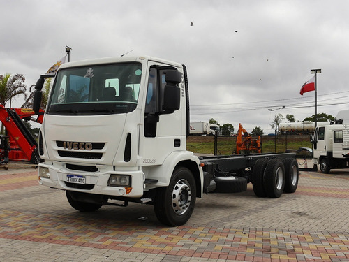 Imagem 4 de 15 de Iveco Tector 260e28 2014 6x4 No Chassi=17280,2628,24280