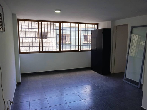 Imagen 20 de 26 de Se Alquilan Oficinas En La Florida Caracas