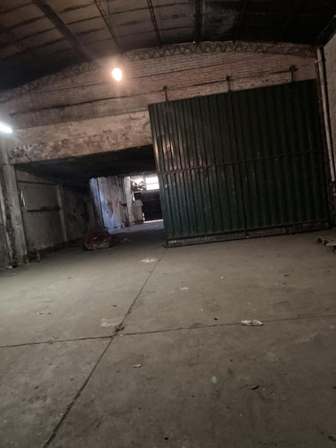 Imagen 2 de 5 de Galpón - San Miguel De Tucumán - Av. Roca