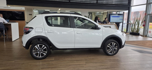 Renault Stepway 1.6 Intense At