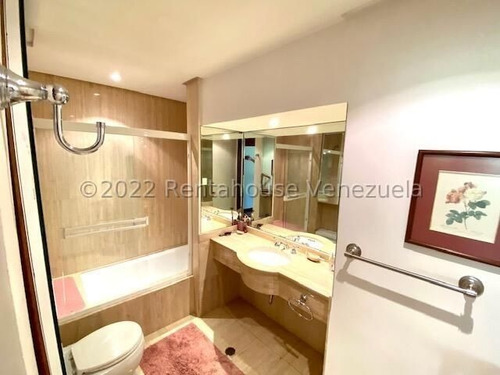 Pent House En Venta, En Santa Rosa De Lima, Mls #24-22244