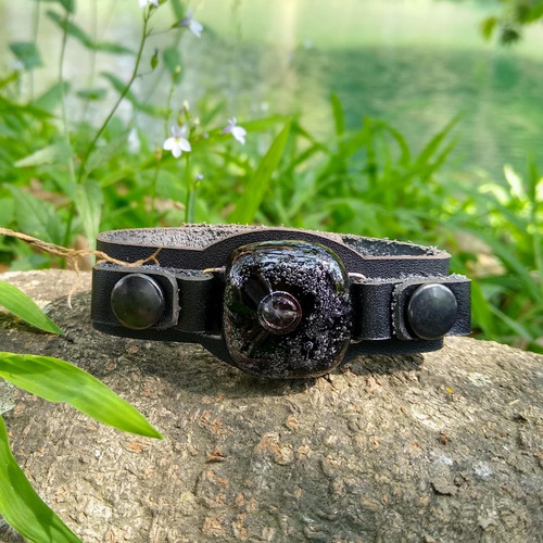 Imagen 2 de 5 de Pulsera Soda Burbuja Cuero Vidrio