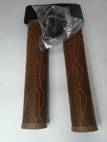 Imagen 3 de 3 de Puños On-trail Marrones De 145mm Para Bicicletas