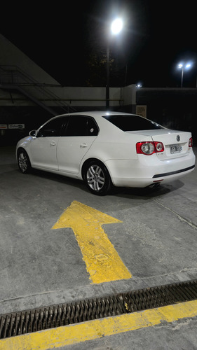 Volkswagen Vento 2.5 Luxury 170cv