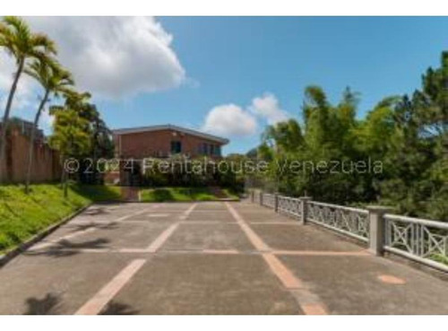 #24-29143 Increíble Casa Ubicada En Alto Hatillo