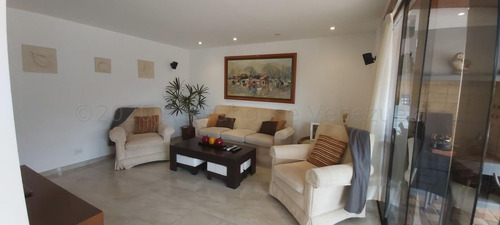 Imagen 7 de 22 de Ana Cárdenas Vende Casa En Los Naranjos Del Cafetal Mls #22-6932