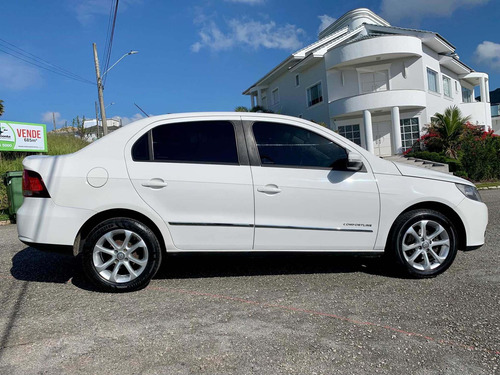 Imagem 10 de 15 de Volkswagen Voyage 1.6 Vht Comfortline Total Flex I-motion 4p