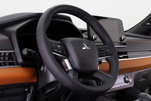 Mitsubishi Outlander 4x4 2.5 Suv At 7 Plazas 2024 0km