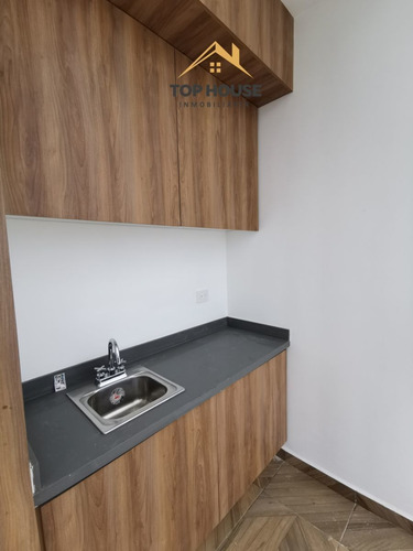 Imagen 7 de 11 de Invierte En Oficina Con Vista Panoramica Y Terraza En Exerti