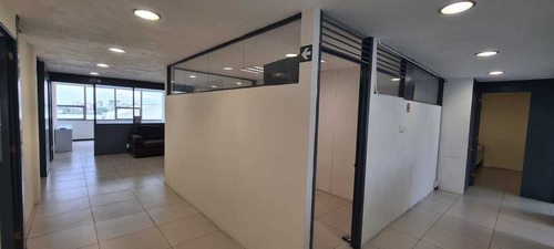 Imagen 2 de 14 de Oficinas En Renta, Excelente Ubicación, Con Servicios.